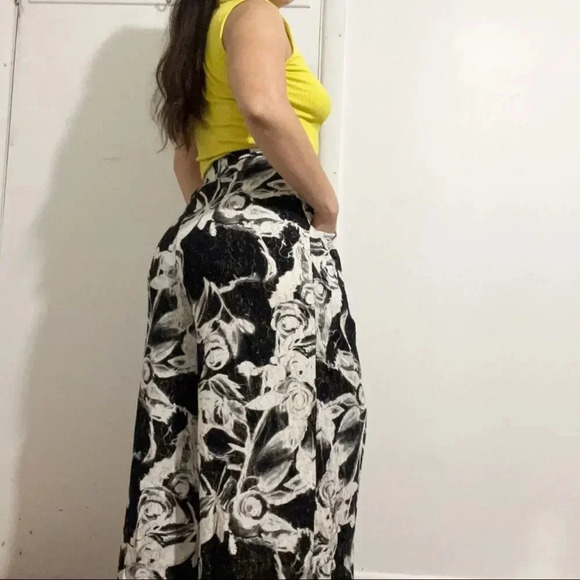 Vtg black and white floral women palazzo Wide leg pants - Picture 3 of 10